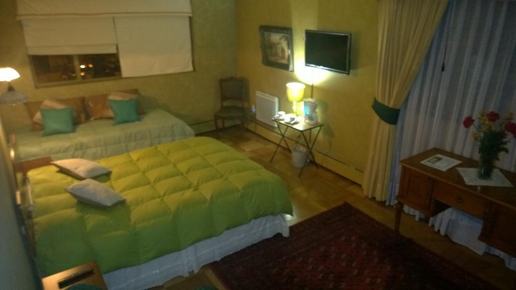 Bed & Breakfast Blumen Haus Santiago Room photo