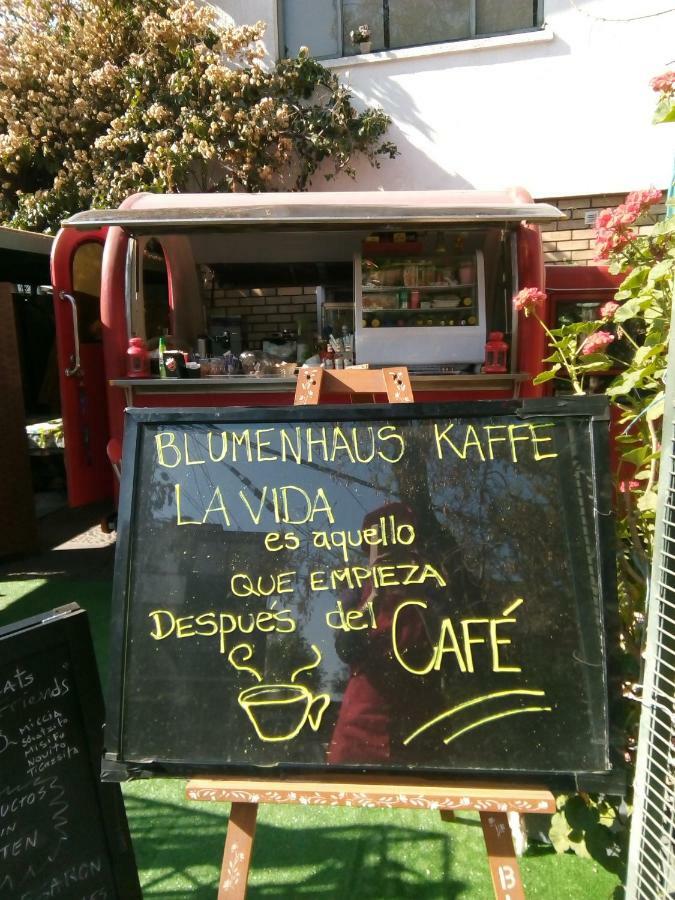 Bed & Breakfast Blumen Haus Santiago Exterior photo